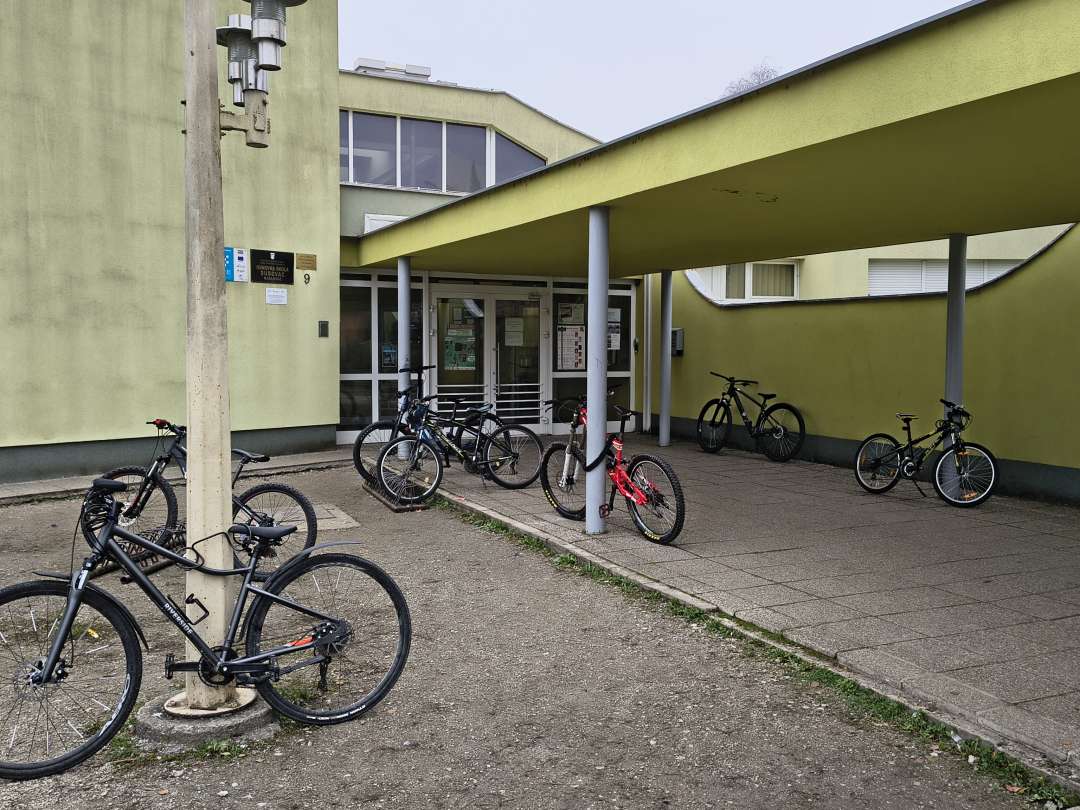 primjereno ponasanje 11.11.2025 naslov