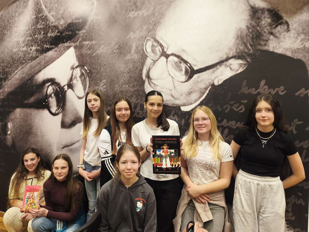 u potrazi 12.4.2026 naslov